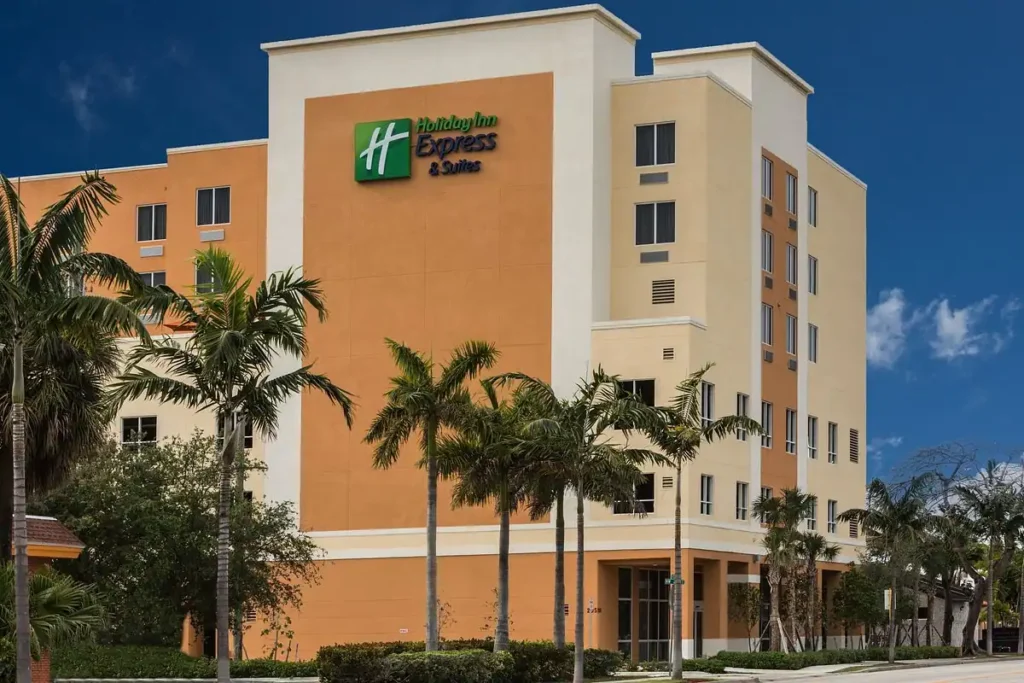 Holiday Inn Express & Suites Fort Lauderdale Airport South, an IHG Hotel