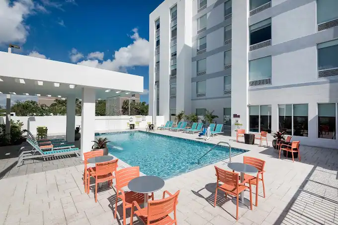 Home2 Suites by Hilton Ft. Lauderdale Airport-Cruise Port