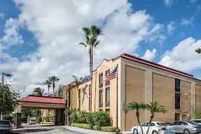 Comfort Inn & Suites Lantana - West Palm Beach South